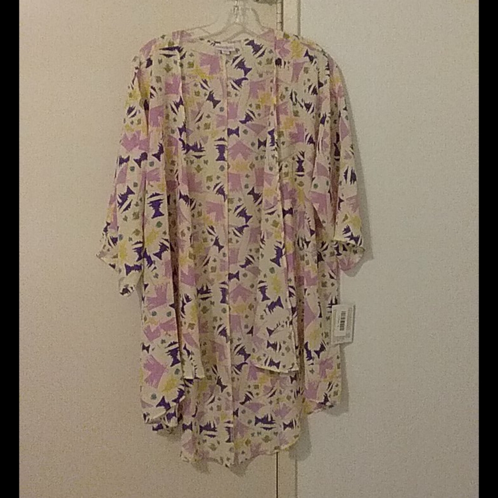 LuLaRoe Lindsay Cover up